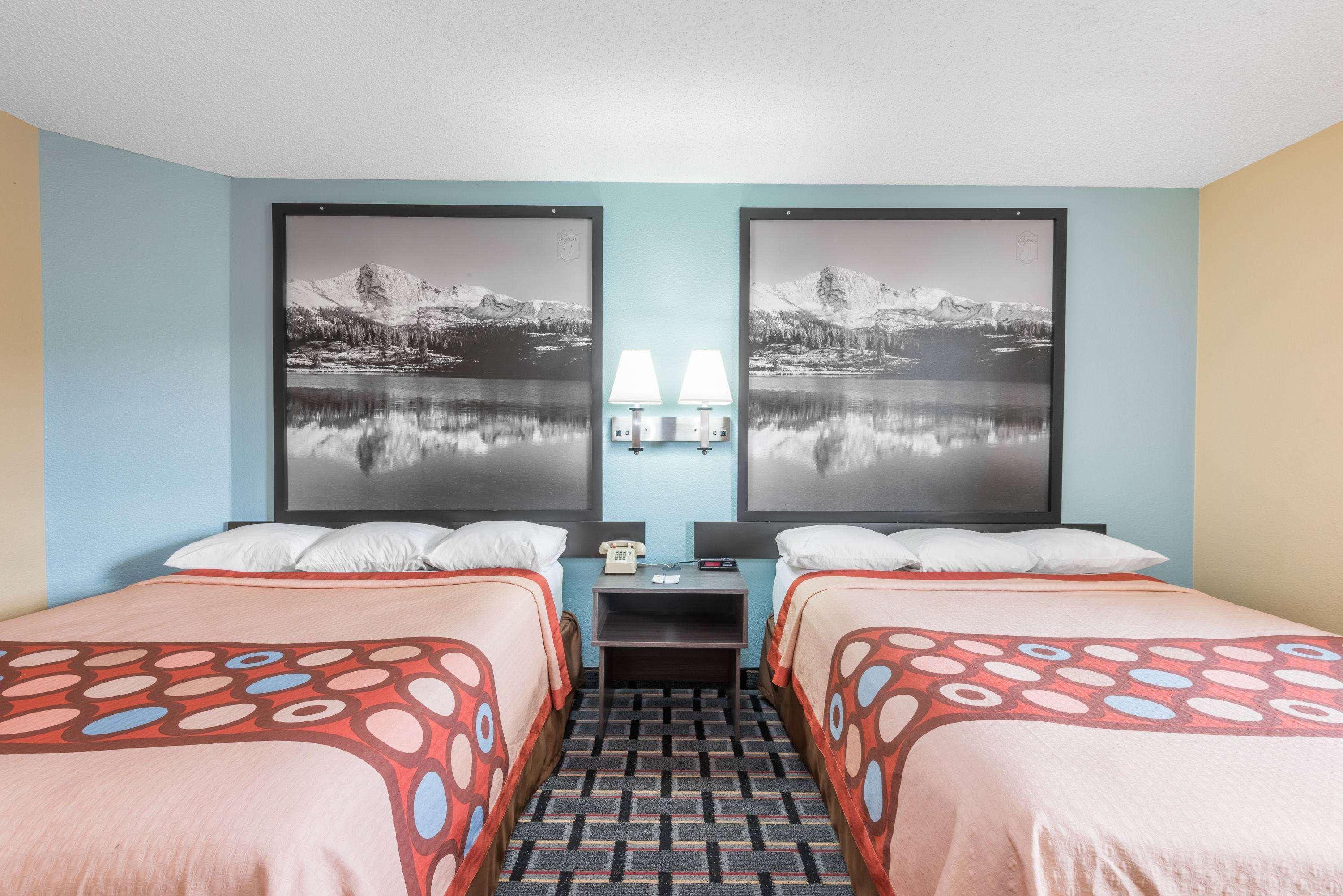 Super 8 By Wyndham Henderson North East Denver Exterior photo