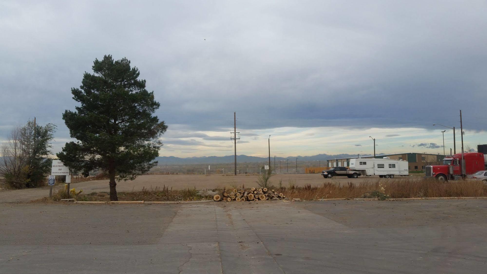 Super 8 By Wyndham Henderson North East Denver Exterior photo